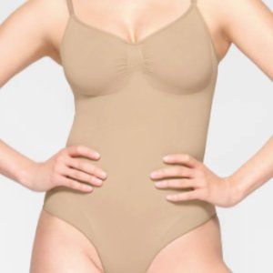 (2211/2212/2213) SKIMS NWT SEAMLESS SCULPT BRIEF BODYSUIT